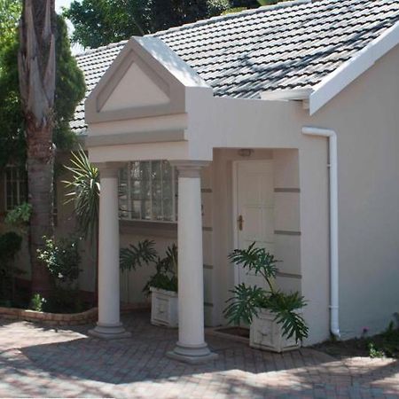Summerview Guest Lodge Johannesburg Room photo